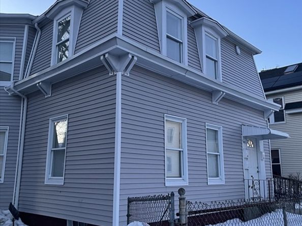 12 Winslow St, Worcester MA 01609