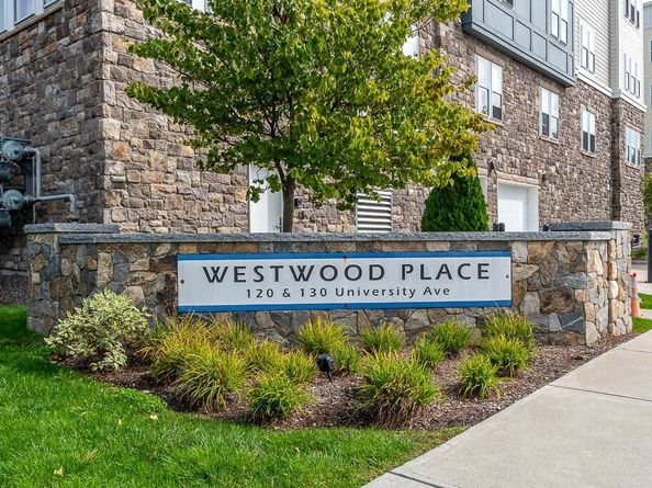 130 University Ave 1405, Westwood MA 02090