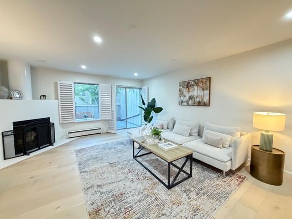 165 Okeefe Street 11, Menlo Park CA 94025