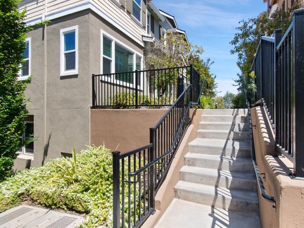 905 Tierney Place, Martinez CA 94553