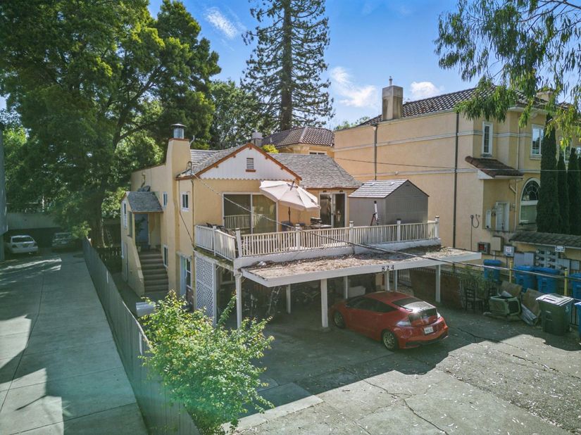 824 El Camino Real, Burlingame CA 94010