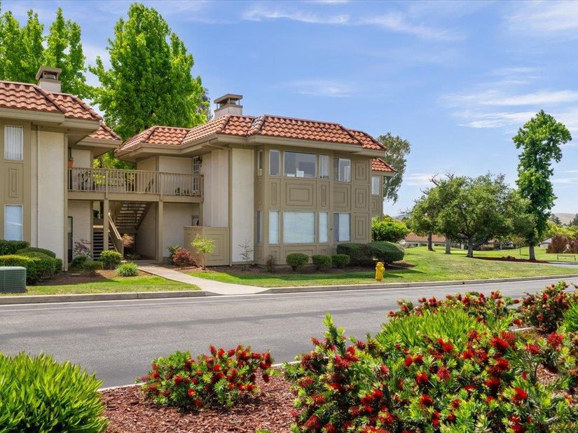 8014 Pinot Noir Court, San Jose CA 95135