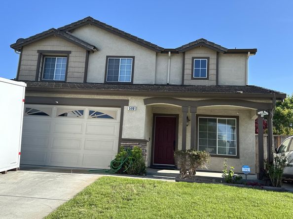 590 El Invierno Drive, Gilroy CA 95020