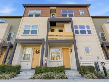 1910 Joshua Tree Circle