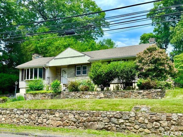 2326 Old Town Road, Bridgeport CT 06606
