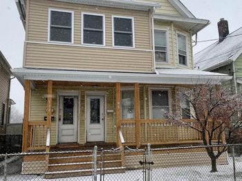 98-100 Carroll Avenue