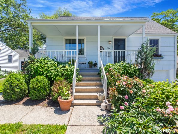 127 Moritz Place, Fairfield CT 06824