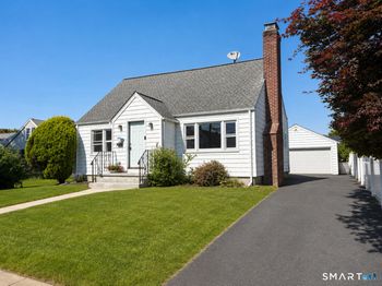 210 Stratfield Place