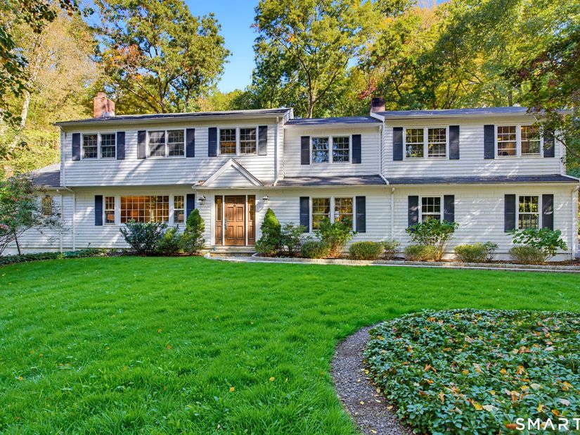 8 Glen Lane, Weston CT 06883