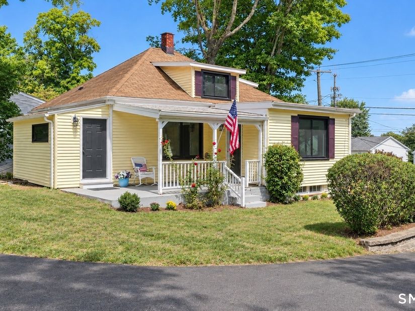 5167 Main Street, Trumbull CT 06611