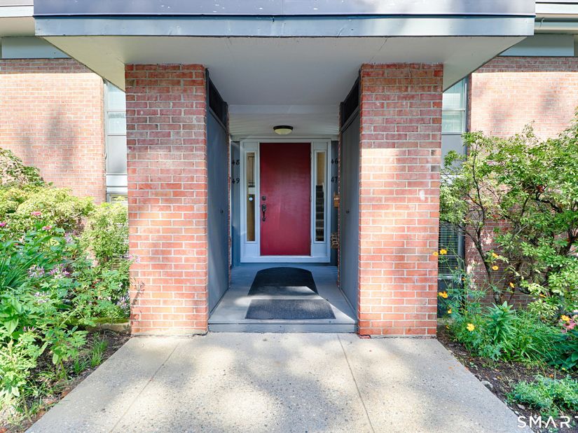 160 Fairfield Woods Road 48, Fairfield CT 06825