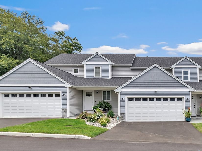 19 Windward Way 19, Shelton CT 06484