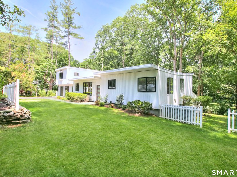128 Linley Drive, Fairfield CT 06825