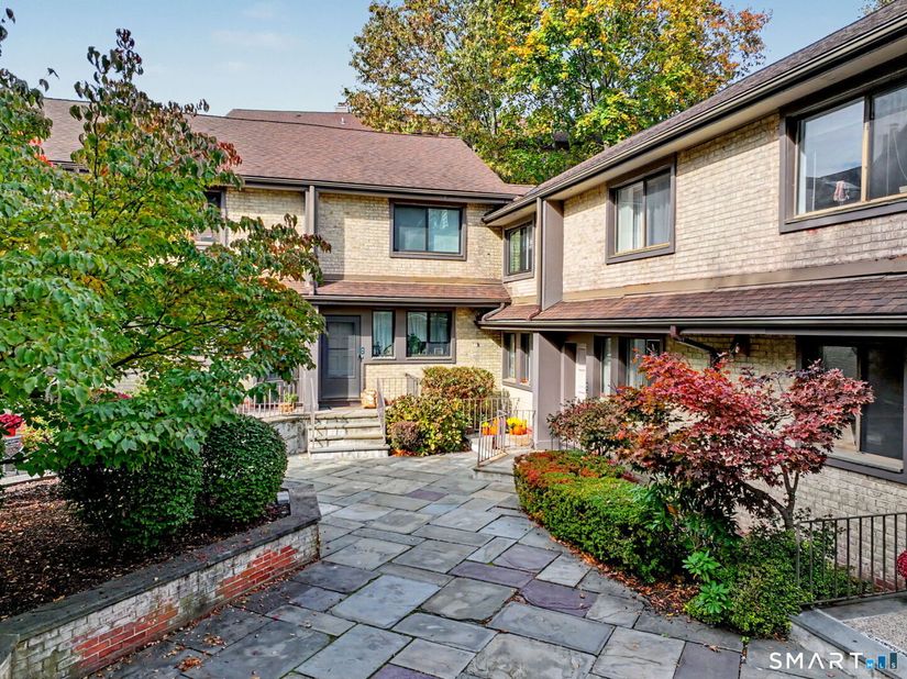 2437 Bedford Street A7, Stamford CT 06905