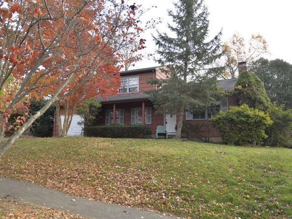 41 Pepperbush Lane, Fairfield CT 06824