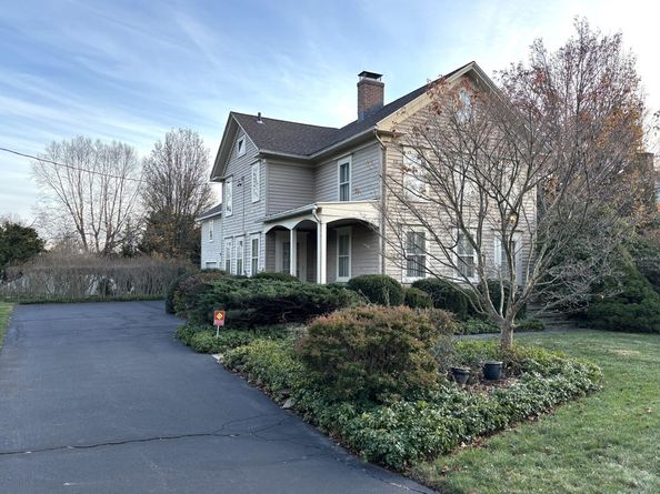 179 Verna Hill Road, Fairfield CT 06824