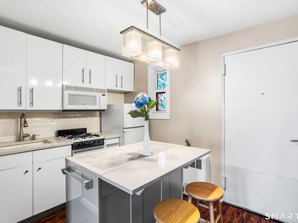 700 Summer Street APT 6G, Stamford CT 06901