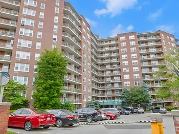 91 Strawberry Hill Avenue