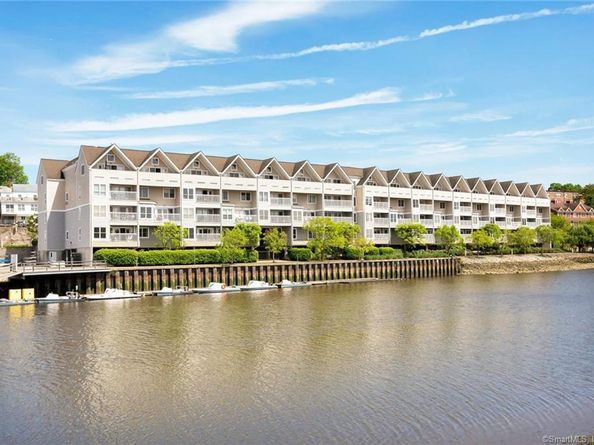 4 Daskams Lane 326, Norwalk CT 06851