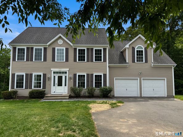 30 Castlewood Drive 30, Monroe CT 06468