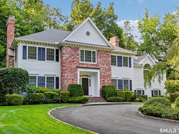 18 Bates Farm Lane