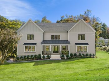 31 Gray Farms Road