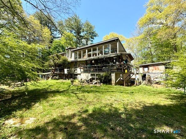 27 Huckleberry Lane, Weston CT 06883