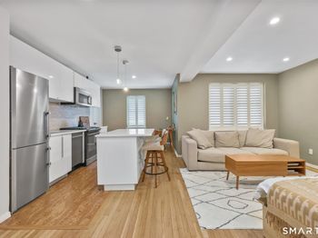52 Lafayette Place