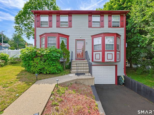 3 Lane Avenue, Trumbull CT 06611