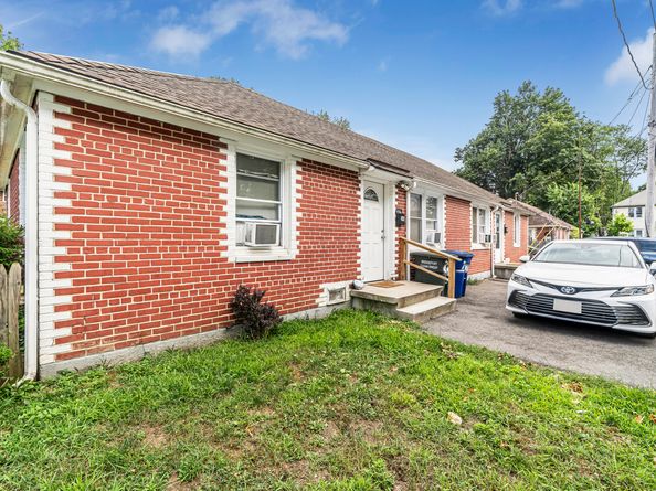 242 Pearl Harbor Street, Bridgeport CT 06610