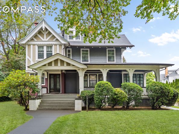 1917 Ditmas Avenue, Brooklyn NY 11226