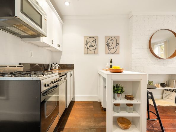 88 Horatio Street APT3B, New York NY 10014