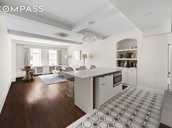 470 West 24th Street 9J, New York NY 10011