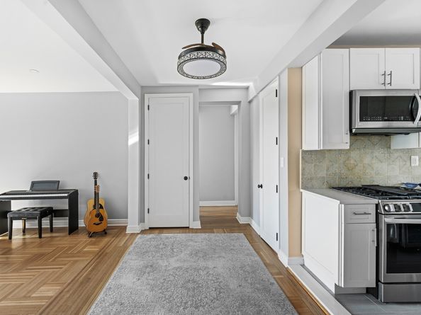 1701 Albemarle Road F7, Brooklyn NY 11226