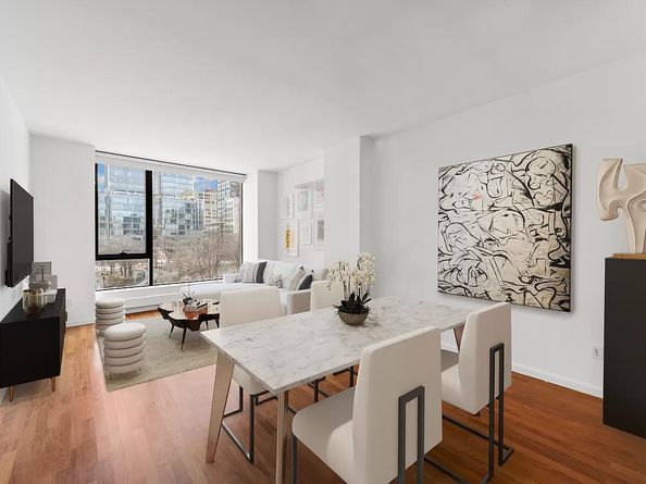 255 Hudson Street 5AW, New York NY 10013