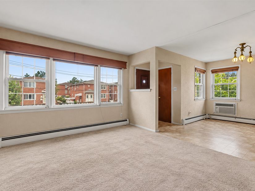 3192 Hatting Place, Bronx NY 10465
