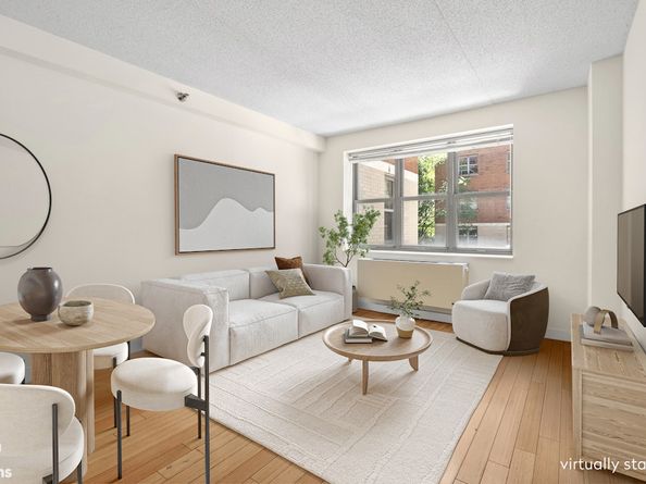 516 West 47th Street N2H, New York NY 10036