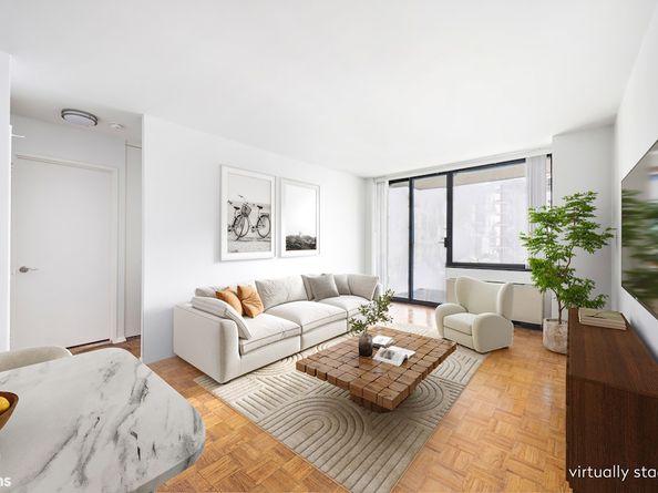 171 East 84th Street 12F, New York NY 10028