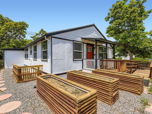 1187 Syracuse Street, Denver CO 80220