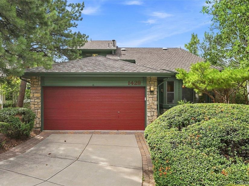 1428 W Briarwood Avenue, Littleton CO 80120