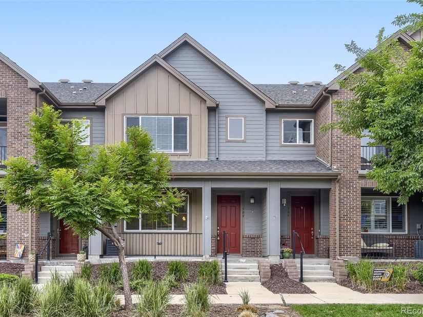 508 E Dry Creek Place, Littleton CO 80122
