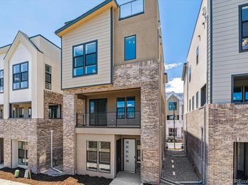 11475 E Briarwood Circle