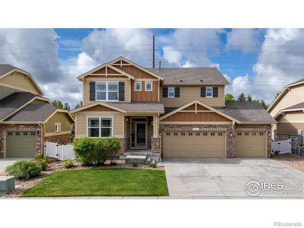2211 Winding Drive, Longmont CO 80504