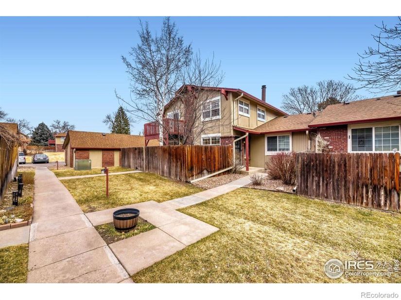 7216 W Portland Avenue, Littleton CO 80128