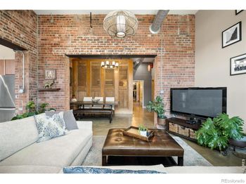2500 Walnut Street
