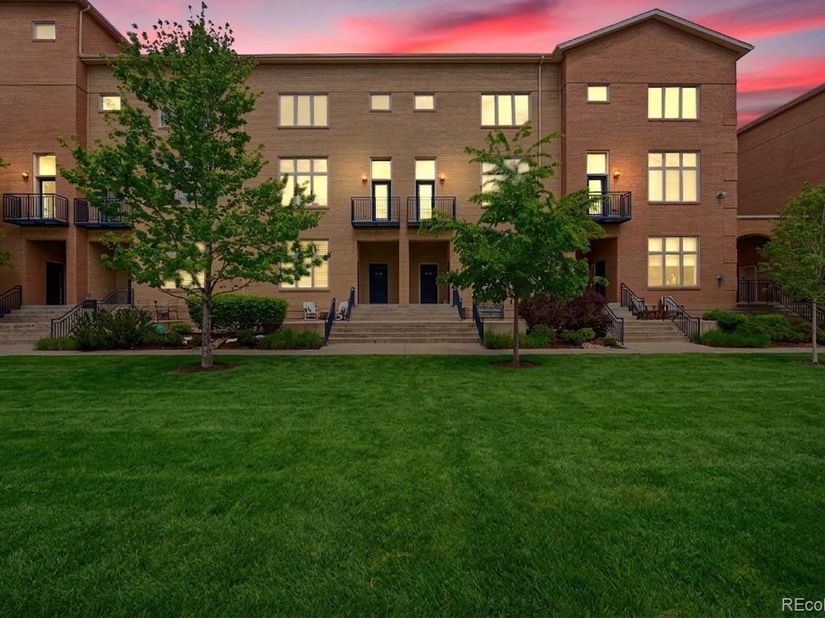 220 Roslyn Street 706, Denver CO 80230