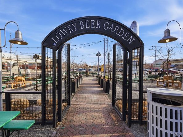 220 Roslyn Street 706, Denver CO 80230