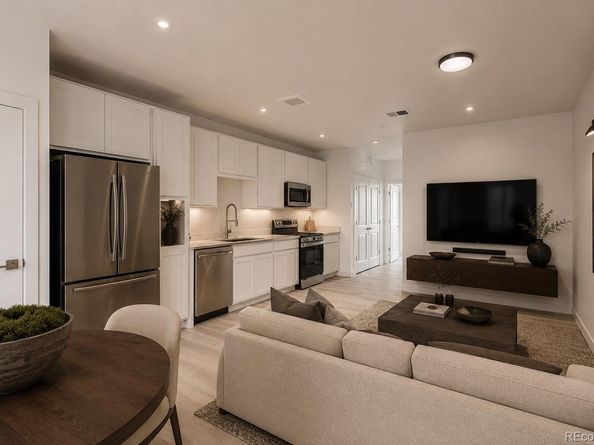 1634 N Sheridan Boulevard 206, Denver CO 80204