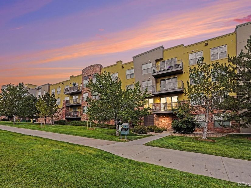 9039 E Panorama Circle C205, Englewood CO 80112