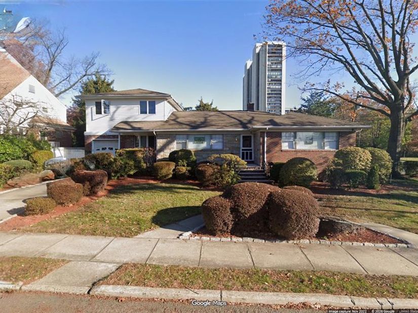 209 Tremont Avenue, Fort Lee NJ 07024